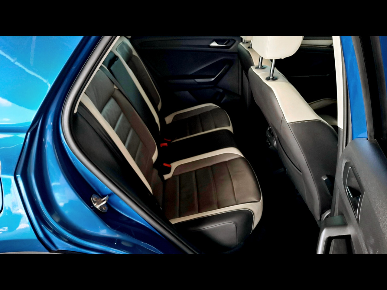 Volkswagen T-roc 1.4 TSI DESIGN TIPTRONIC