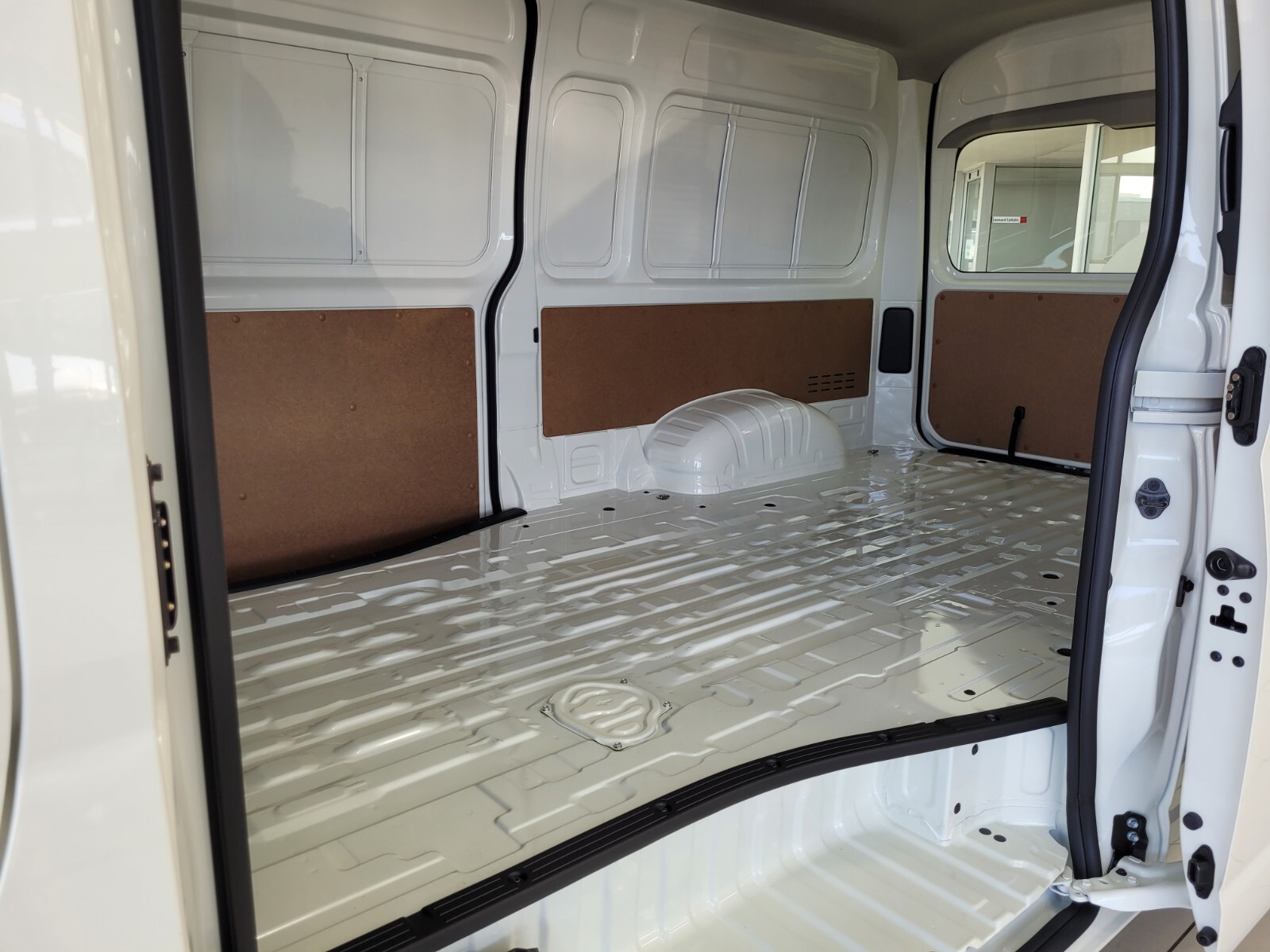 Toyota QUANTUM 2.8 SLWB PANEL VAN