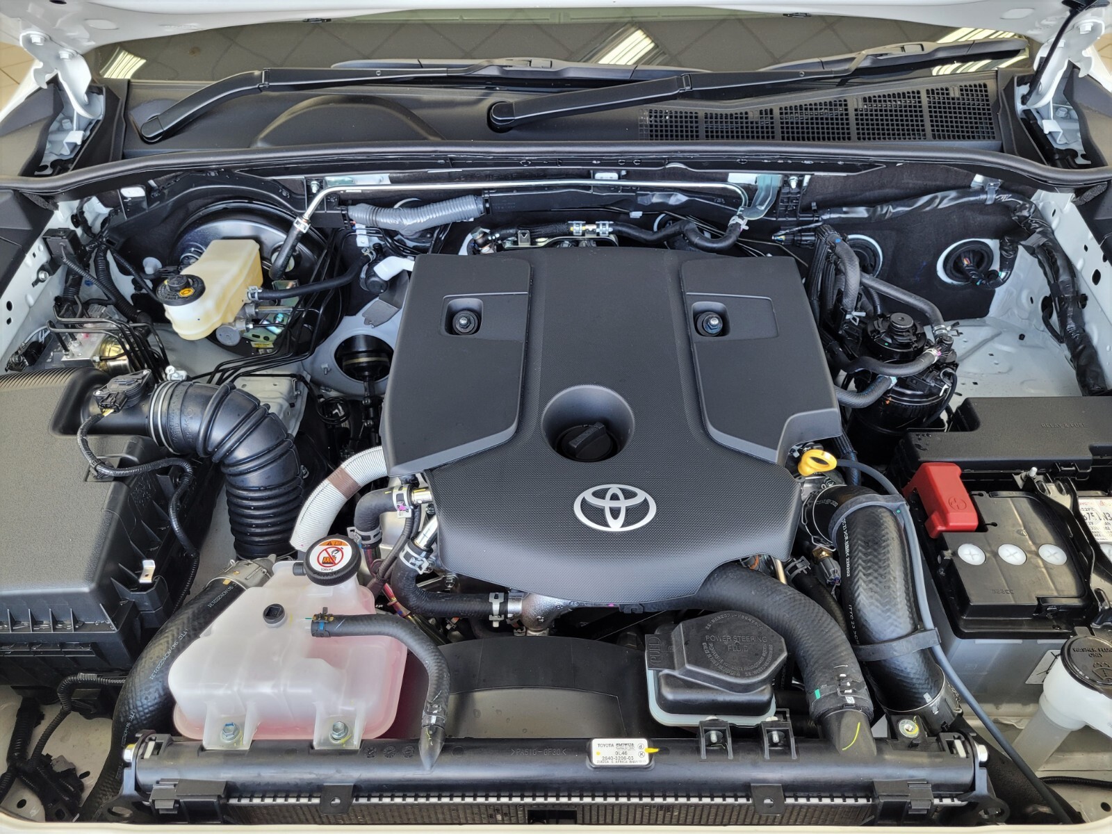 Toyota Hilux 2.4GD SINGLE CAB S (AIRCON)