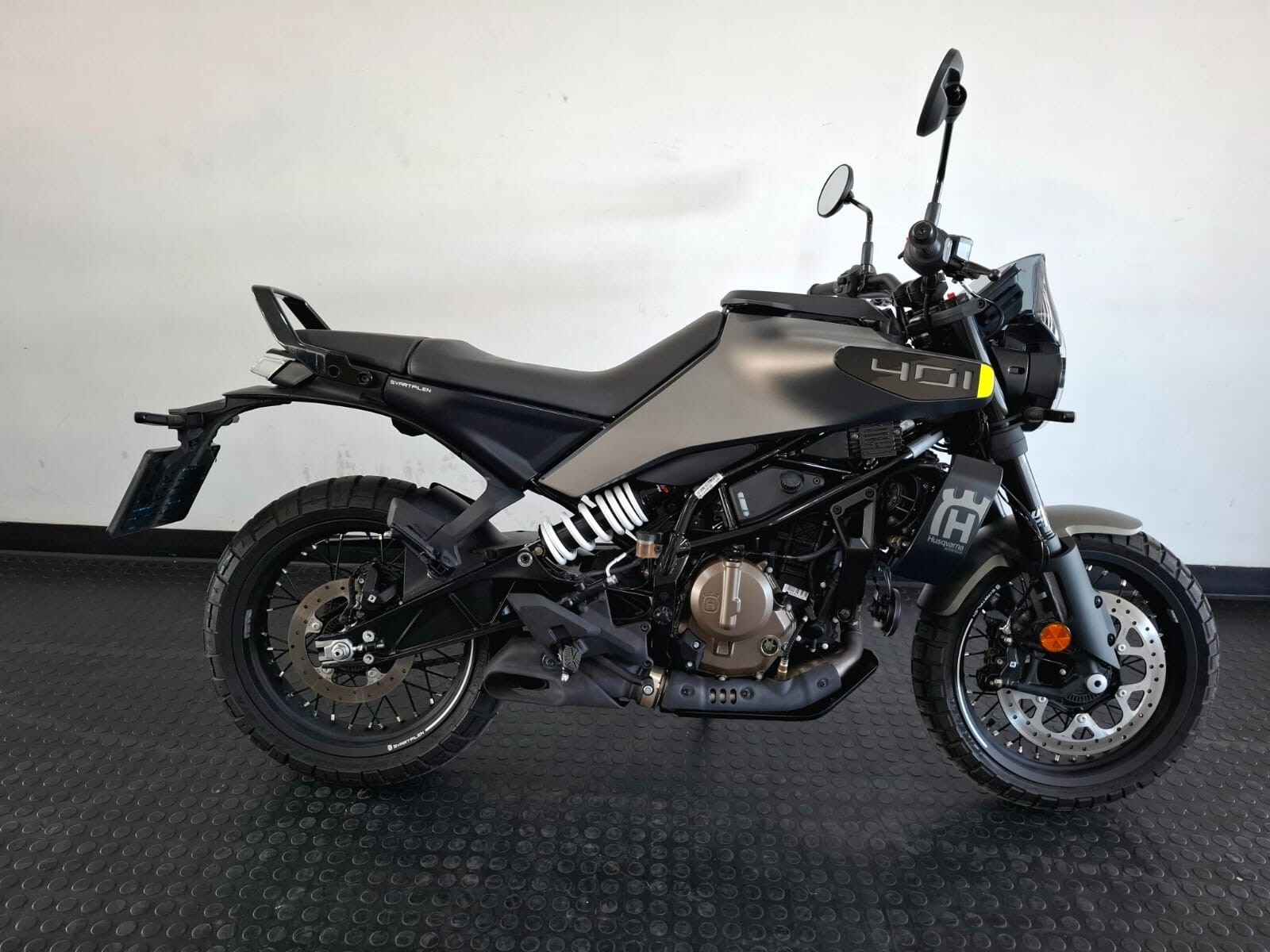Husqvarna TE 401 SVARTPILEN