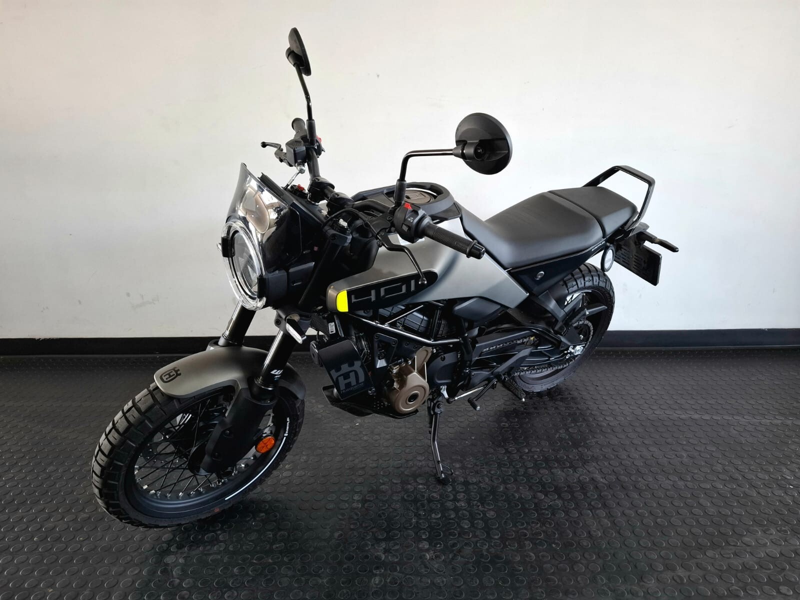 Husqvarna TE 401 SVARTPILEN