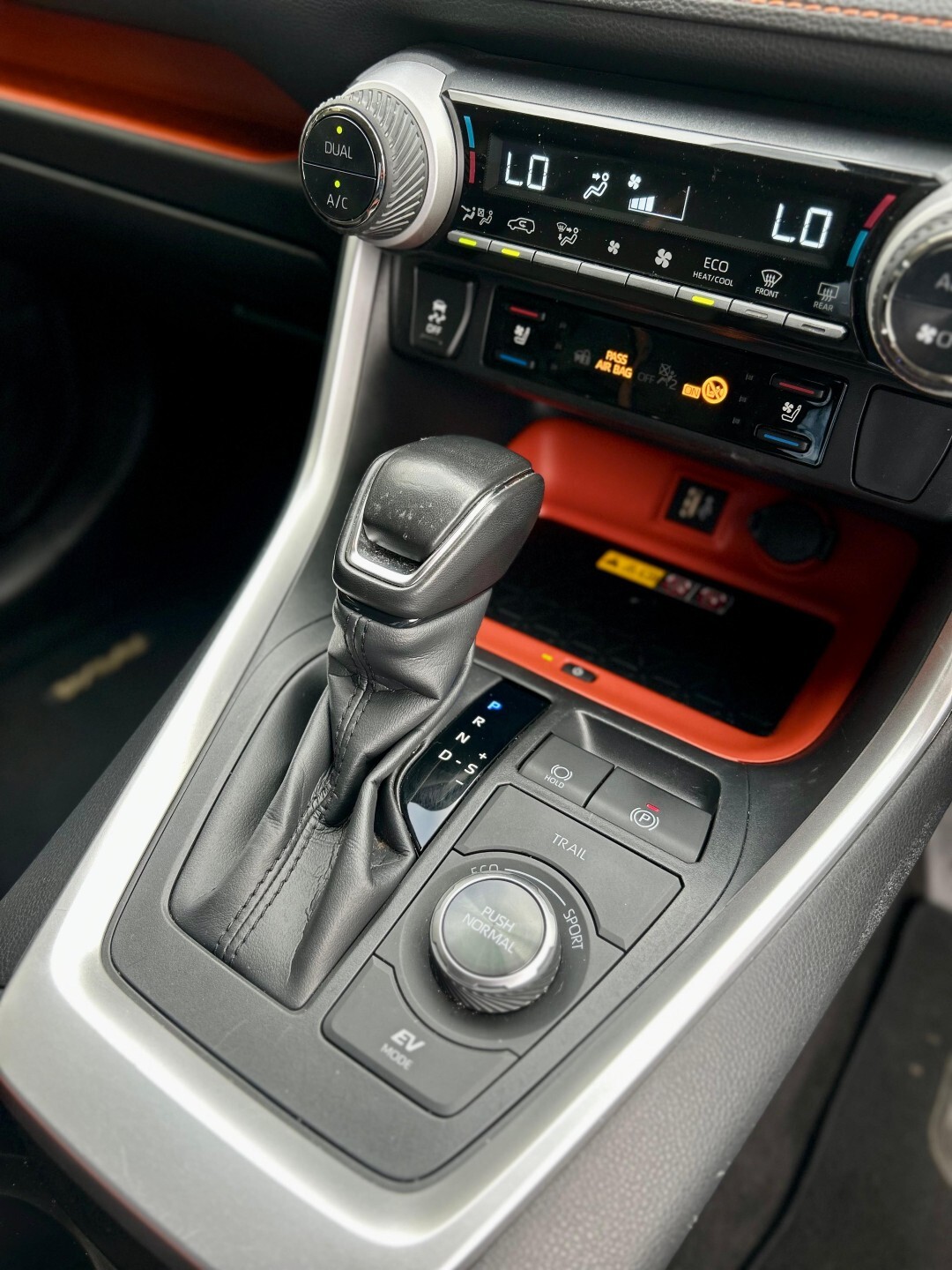 Toyota RAV4 2.5 HYBRID GX-R E-FOUR