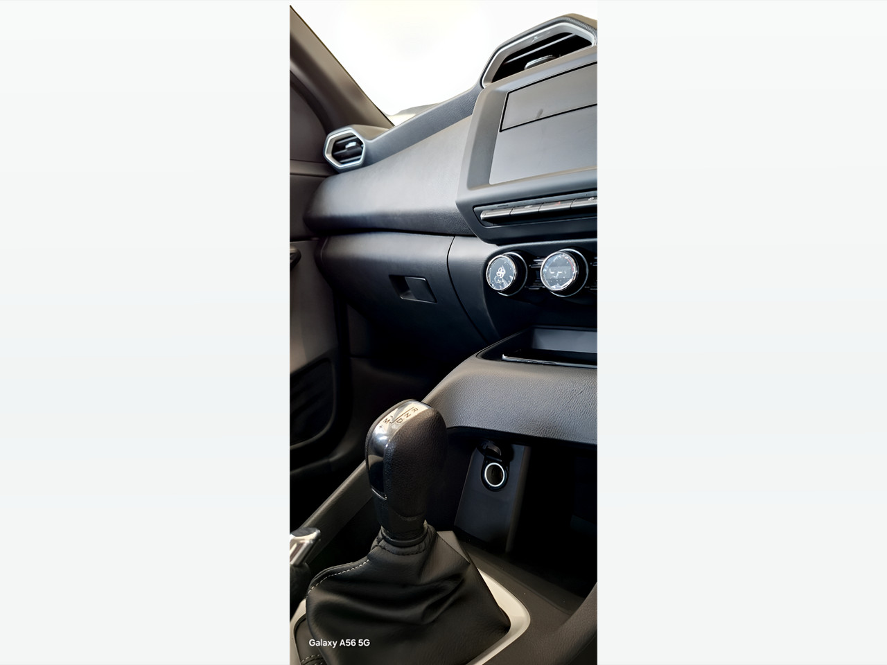 Nissan MAGNITE 1.0 VISIA AUTO