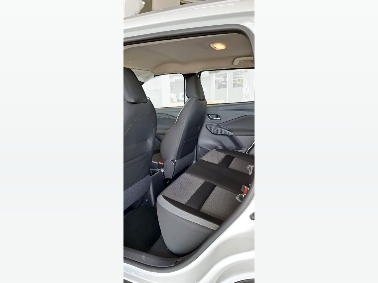 Nissan MAGNITE 1.0 VISIA AUTO