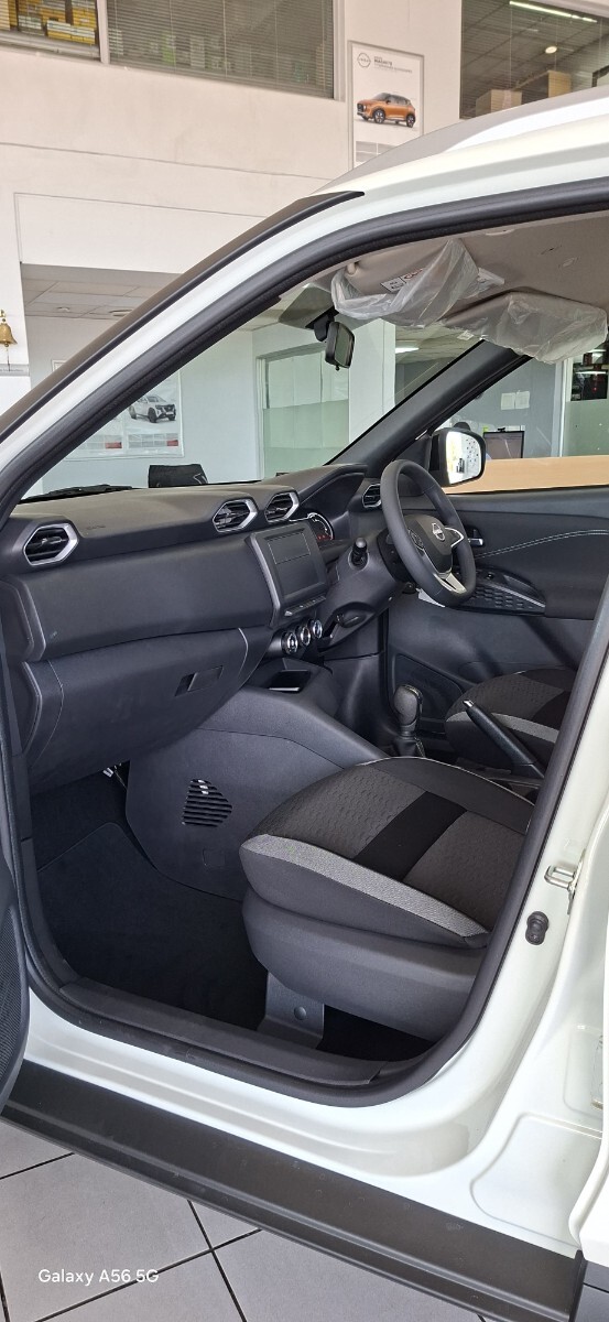 Nissan MAGNITE 1.0 VISIA AUTO