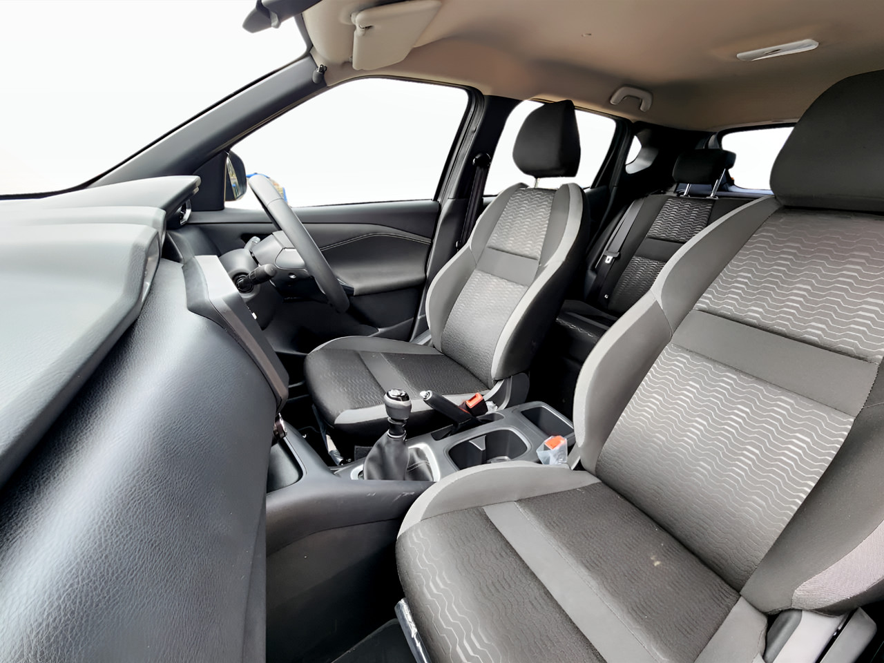 Nissan MAGNITE 1.0 VISIA MANUAL
