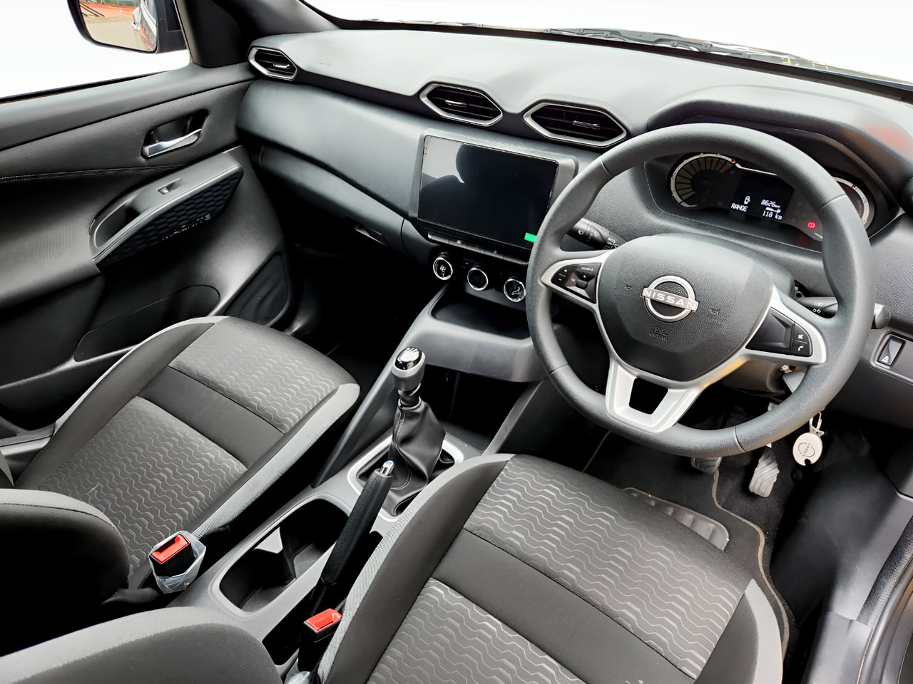 Nissan MAGNITE 1.0 VISIA MANUAL