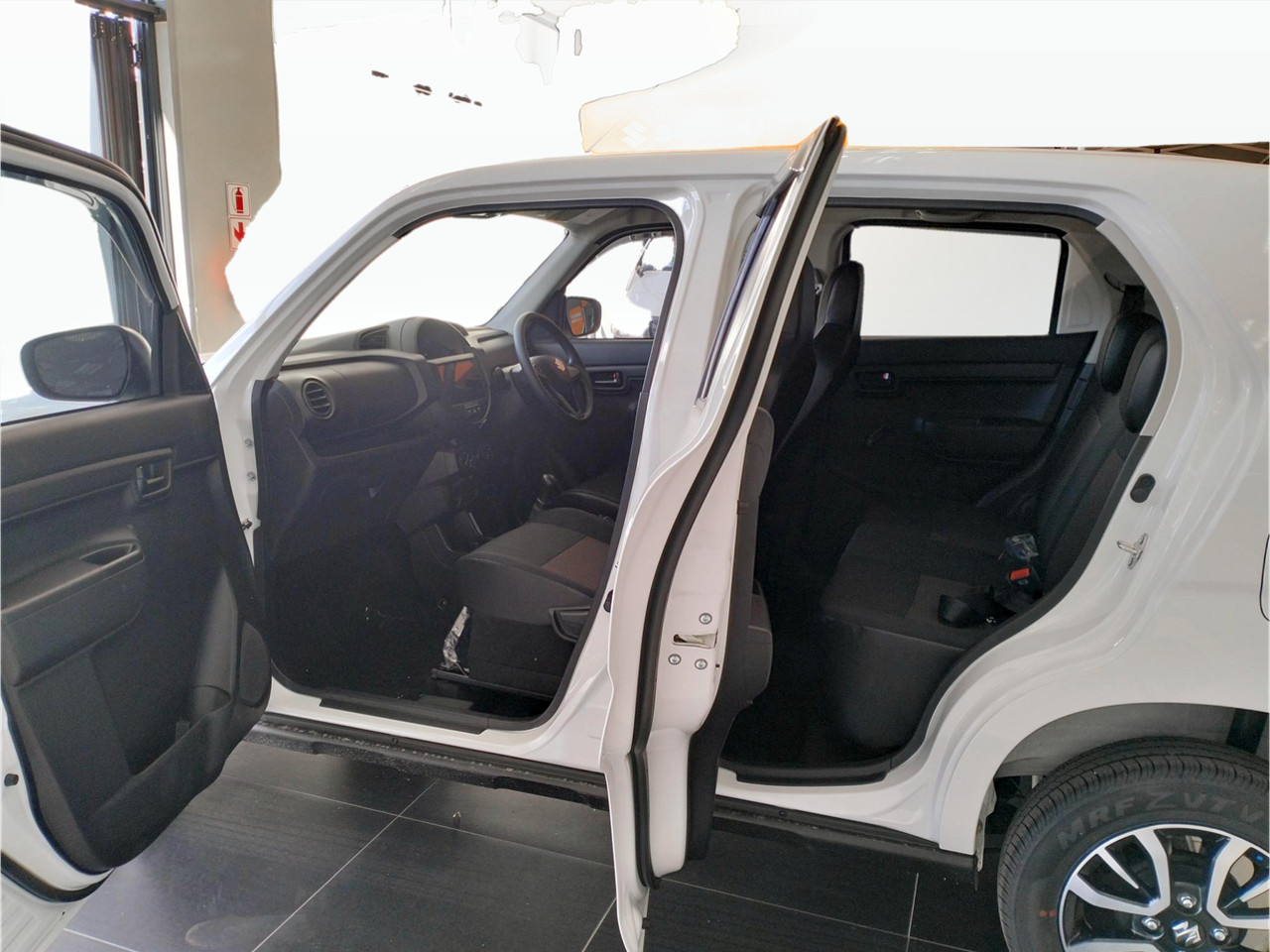 Suzuki S-PRESSO 1.0 GL+