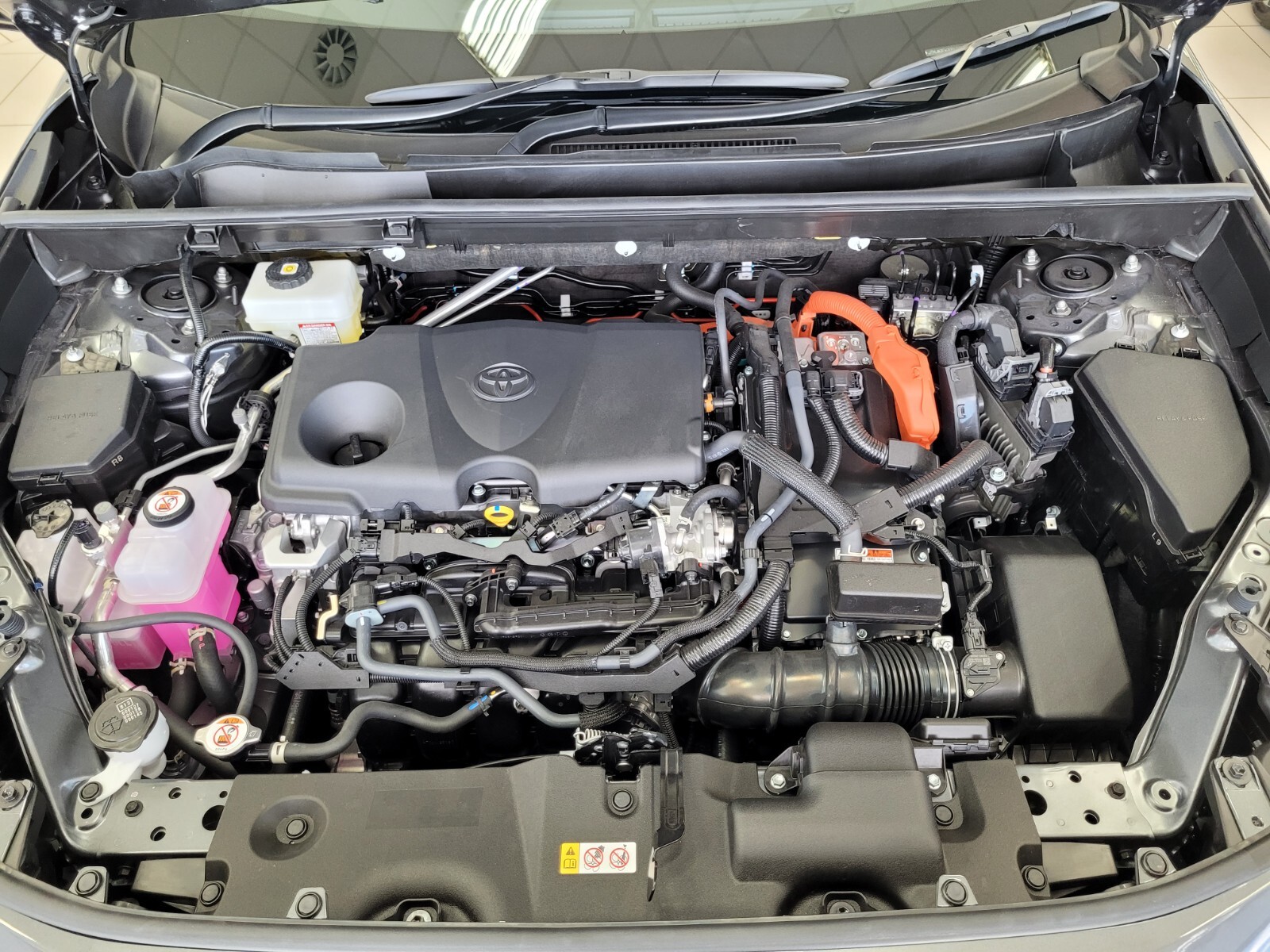 Toyota RAV4 2.5 HYBRID GX-R E-FOUR