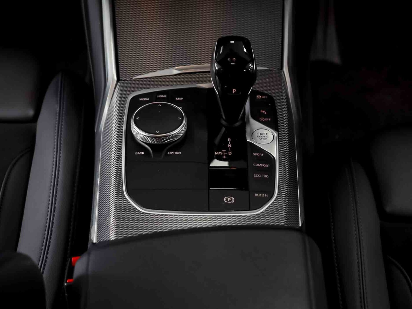 BMW 3 Series 320i M SPORT A/T