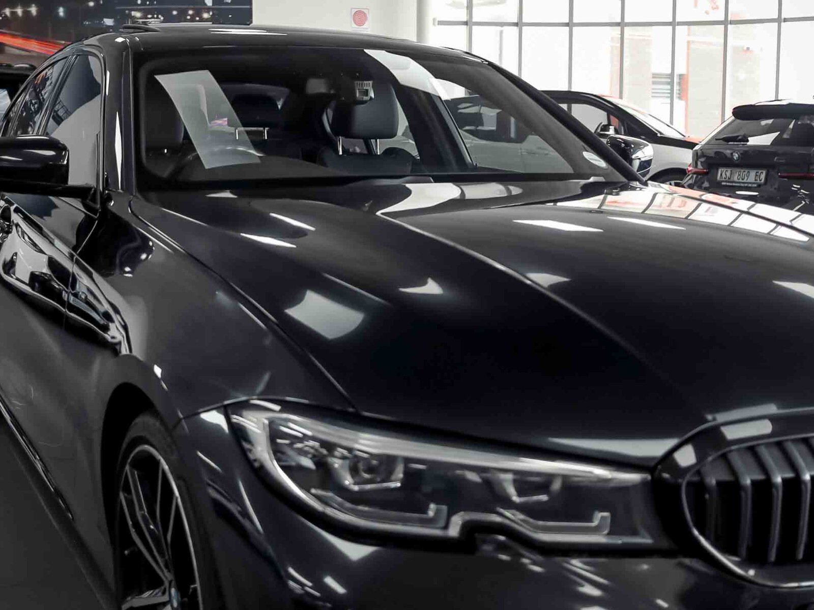 BMW 3 Series 320i M SPORT A/T