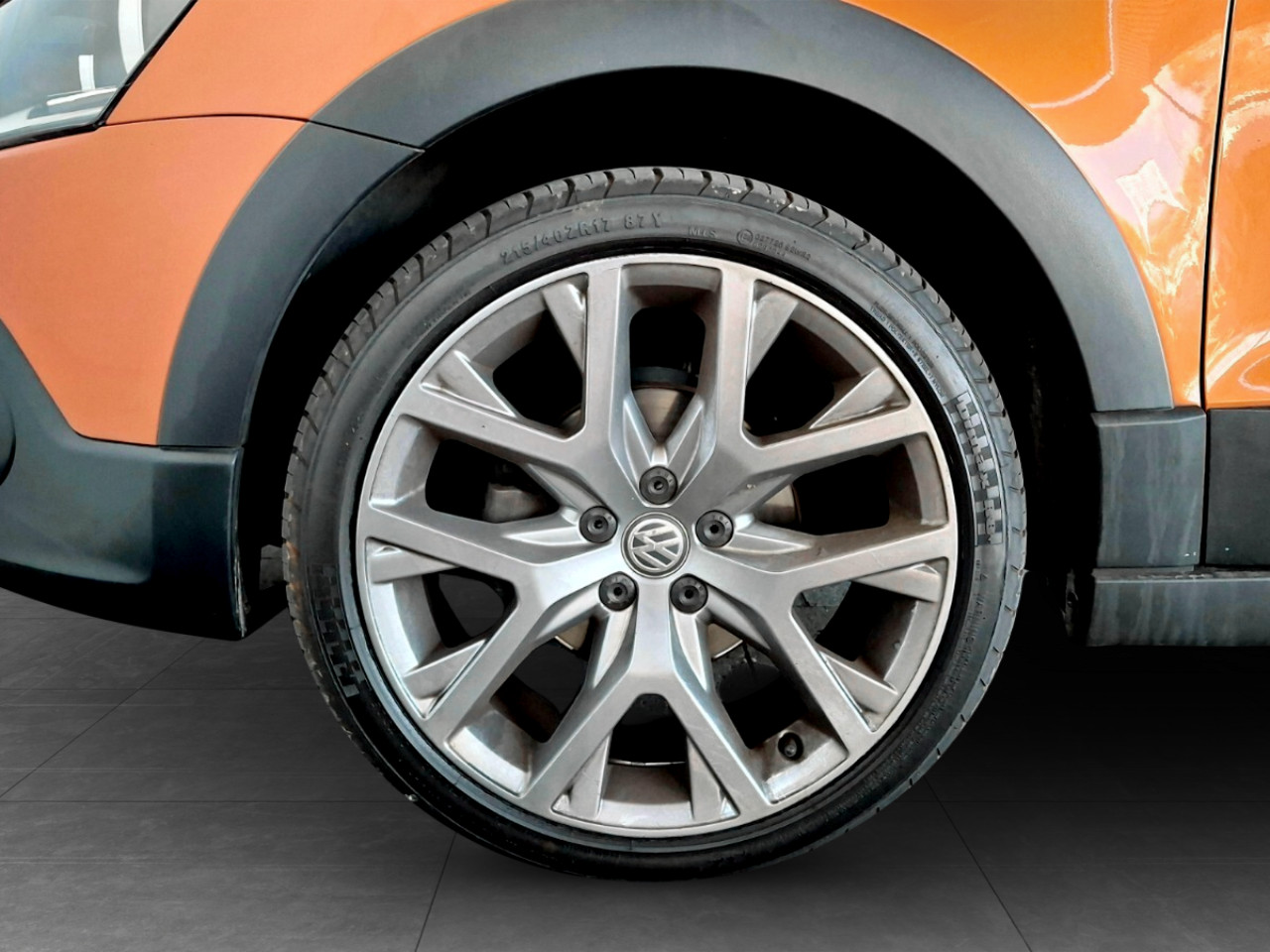 Volkswagen POLO VIVO HATCH 1.6 MAXX