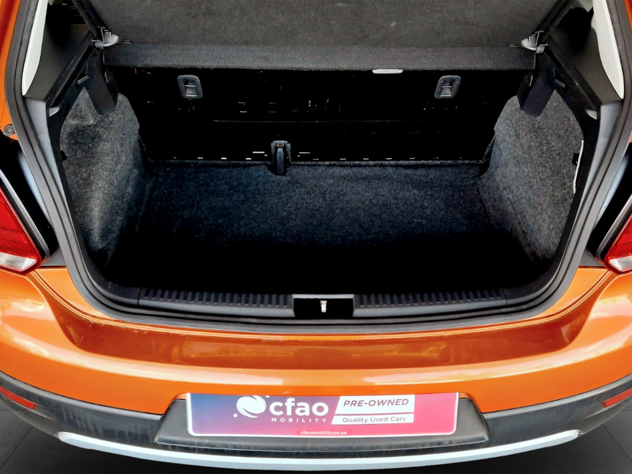 Volkswagen POLO VIVO HATCH 1.6 MAXX