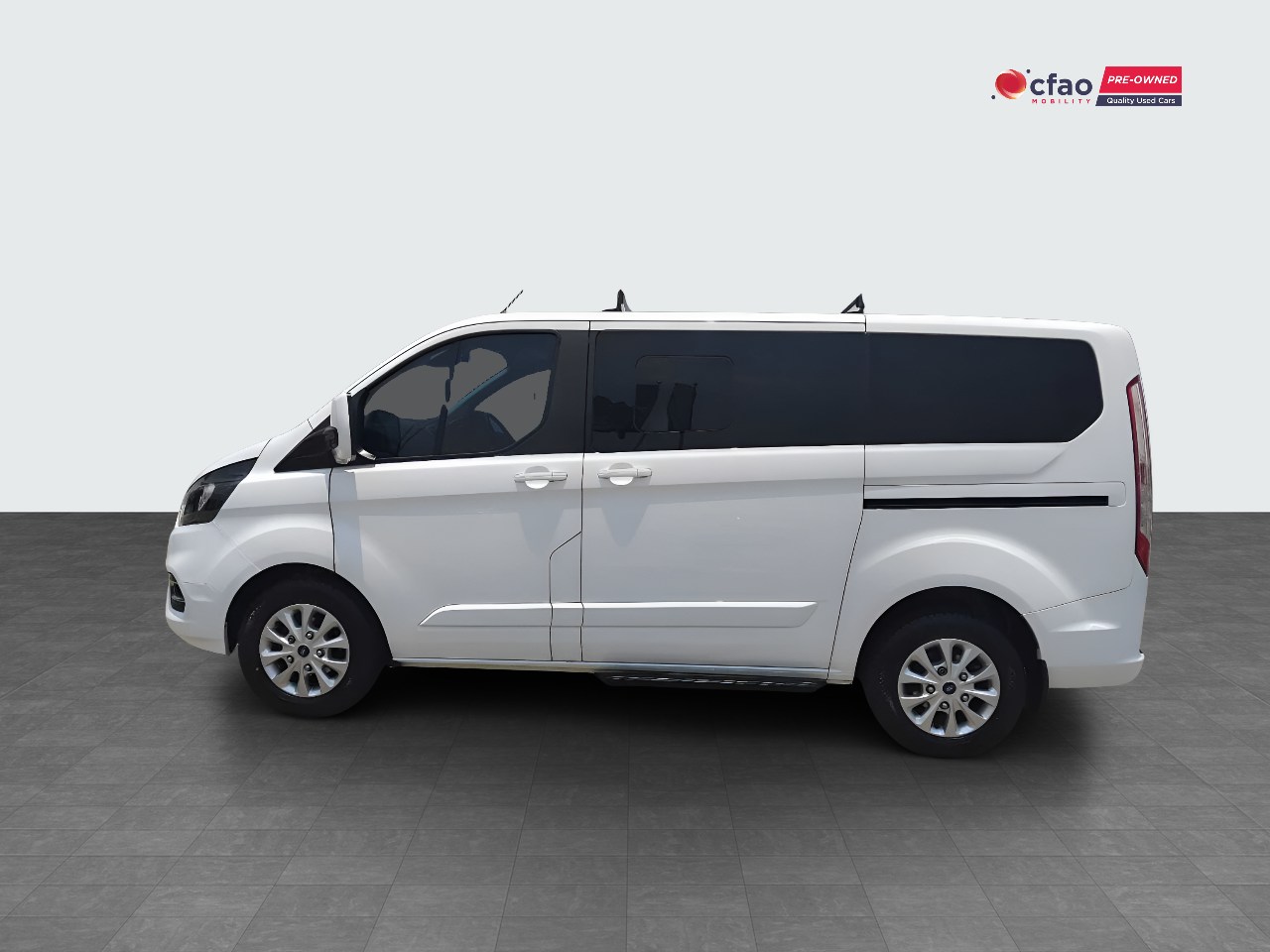 Ford Tourneo Custom 2.2TDCI SWB LIMITED