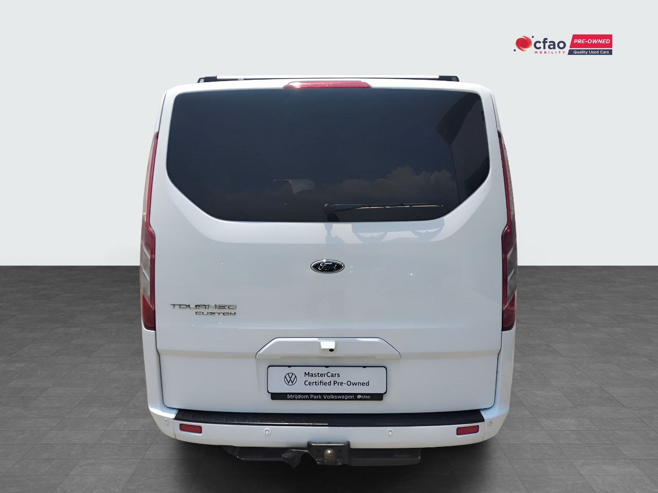 Ford Tourneo Custom 2.2TDCI SWB LIMITED