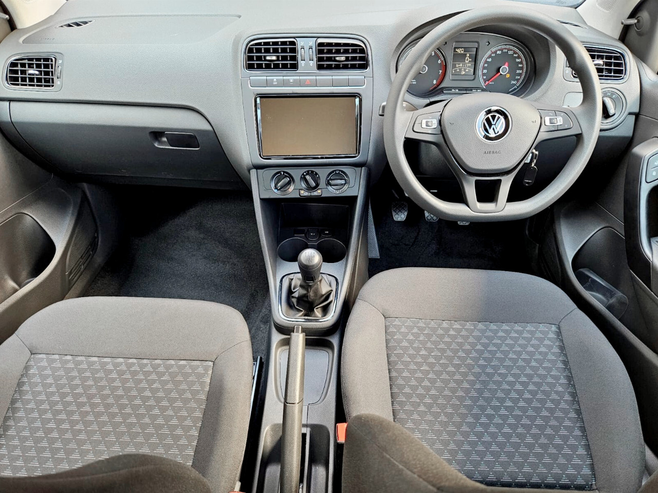Volkswagen POLO VIVO HATCH 1.4