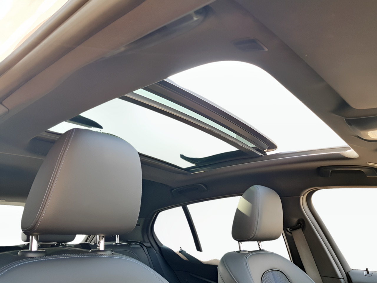 BMW 1 Series 118I 5-DOOR SPORT LINE AUTO