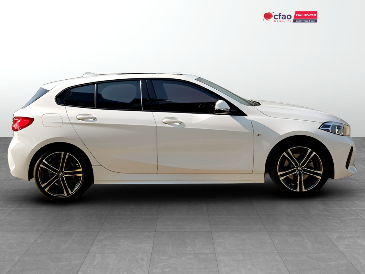 BMW 1 Series 118I 5-DOOR SPORT LINE AUTO