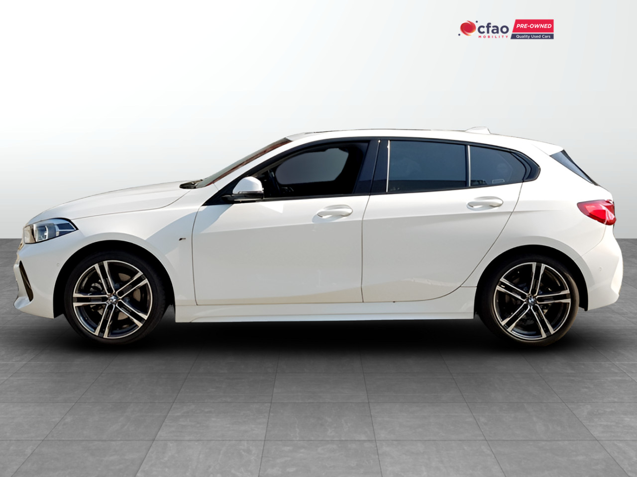 BMW 1 Series 118I 5-DOOR SPORT LINE AUTO