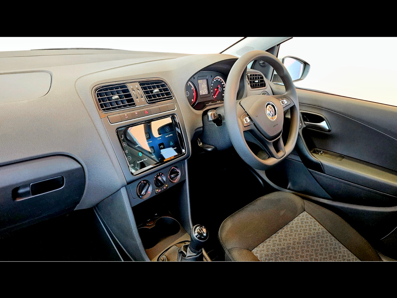 Volkswagen POLO VIVO 1.4 LIFE