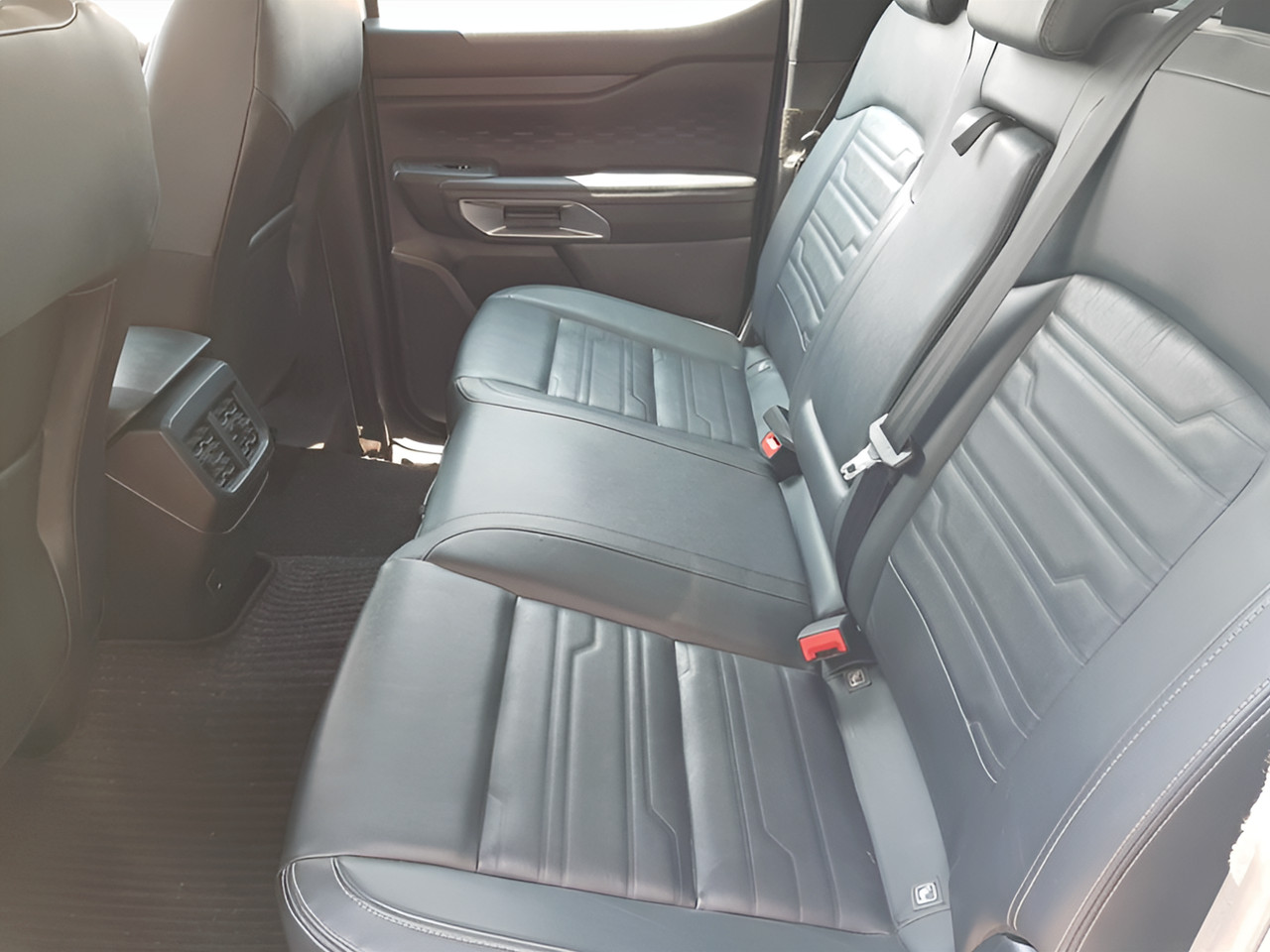 Ford Ranger 2.0D XLT 4X4 A/T D/C P/U