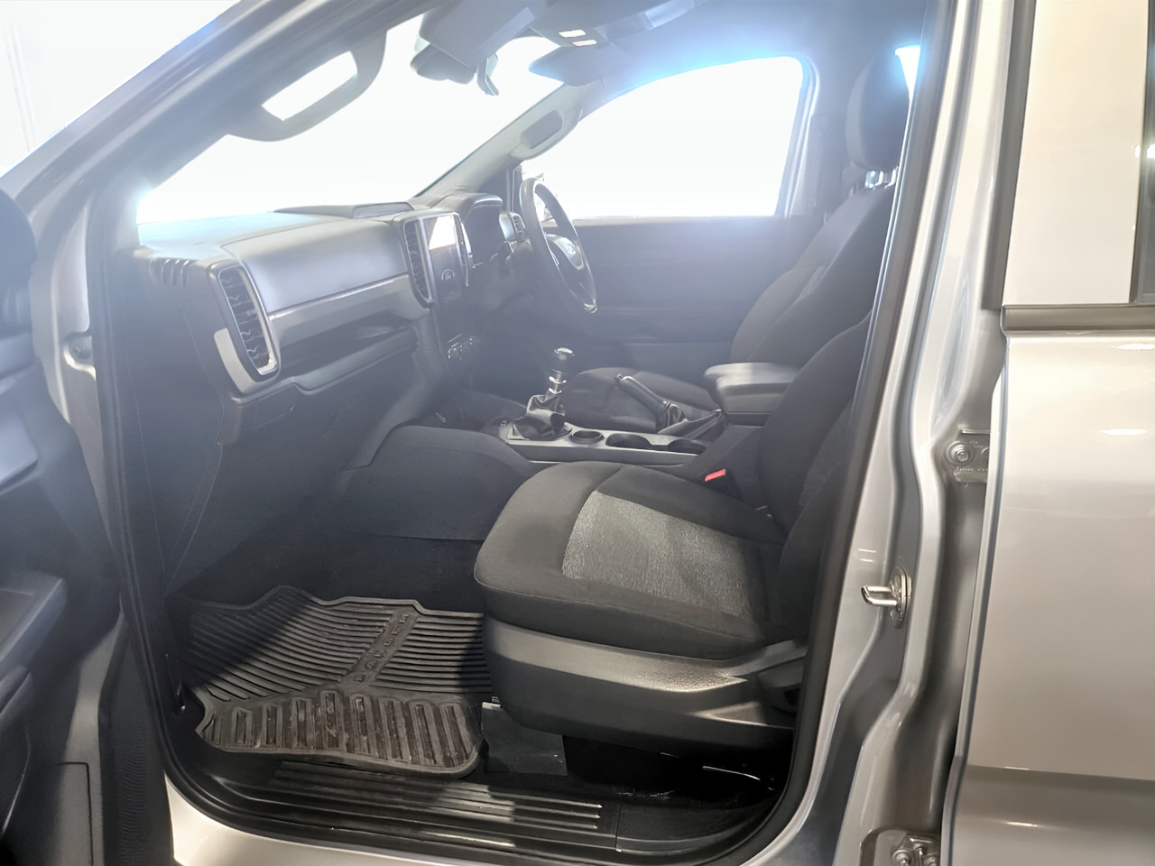 Ford Ranger 2.0 SIT DOUBLE CAB XL MANUAL