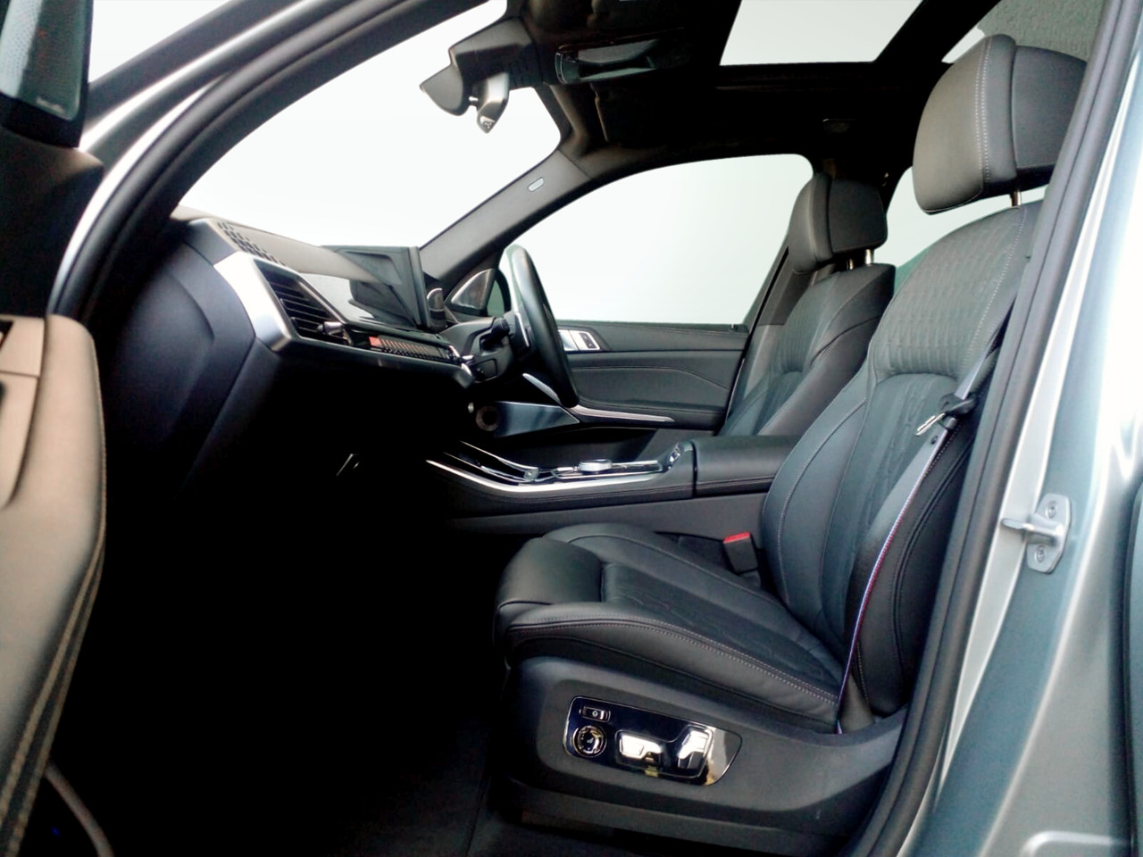 BMW X5 M60I