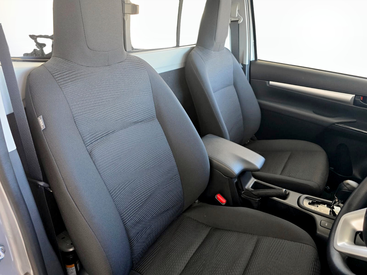 Toyota Hilux 2.4GD-6 SINGLE CAB RAIDER AUTO