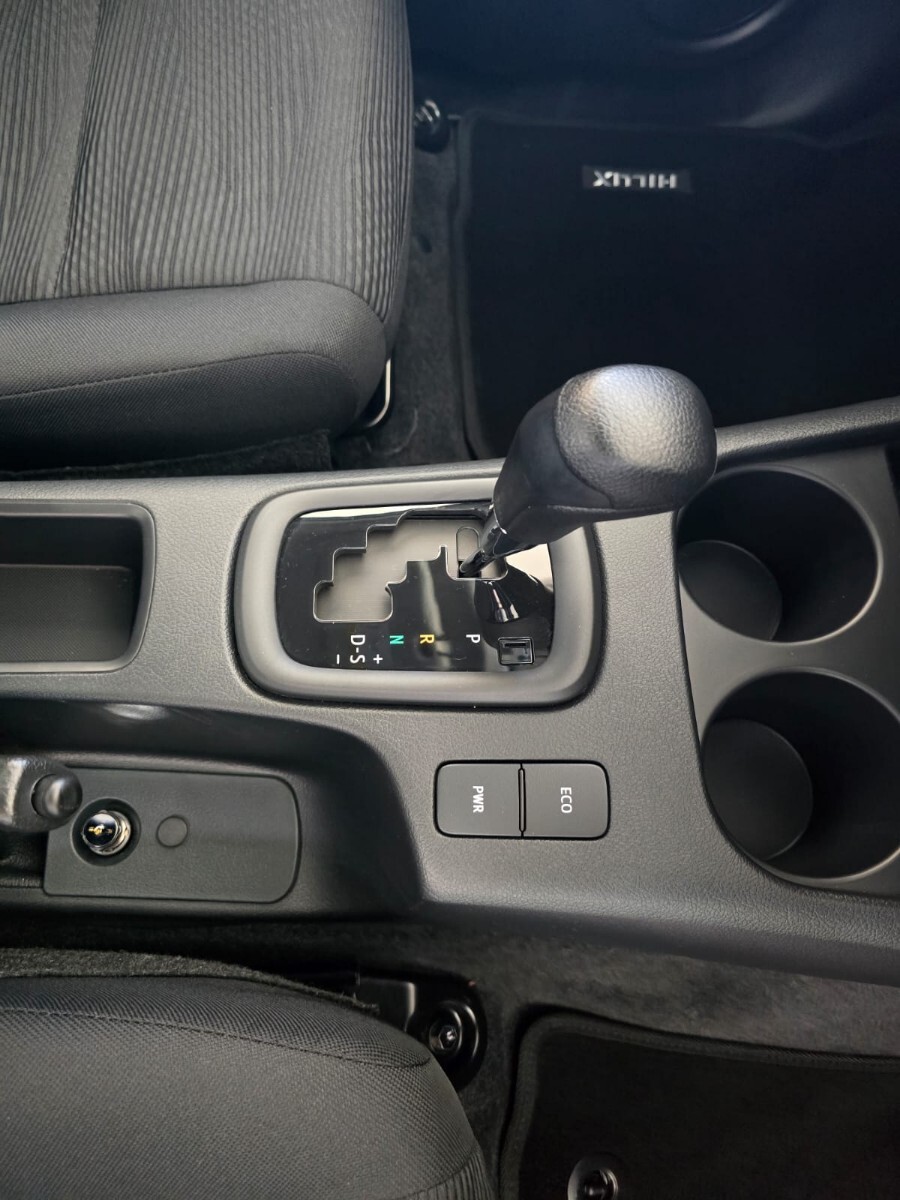 Toyota Hilux 2.4GD-6 SINGLE CAB RAIDER AUTO