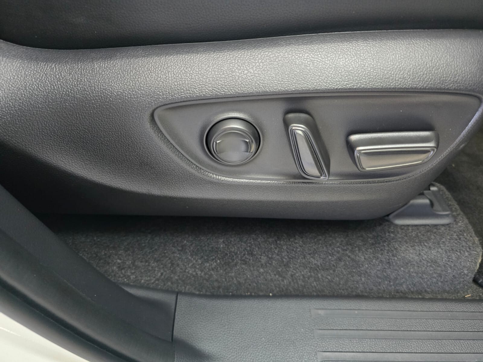 Toyota Land Cruiser Prado 2.8GD VX-R