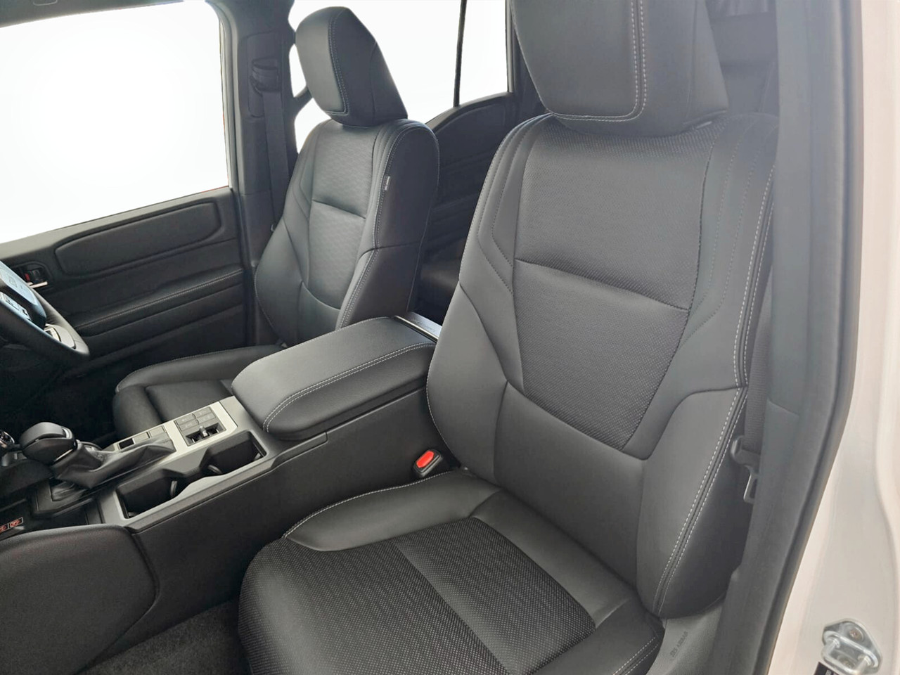 Toyota Land Cruiser Prado 2.8GD VX-R