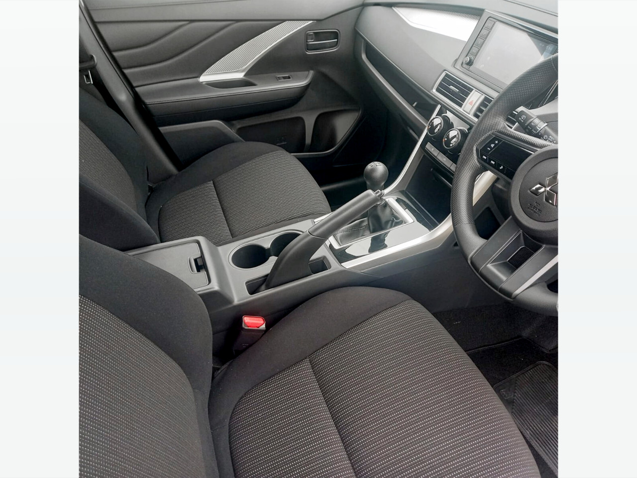 Mitsubishi XPANDER 1.5 MANUAL