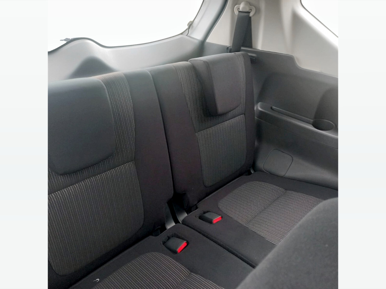 Mitsubishi XPANDER 1.5 MANUAL
