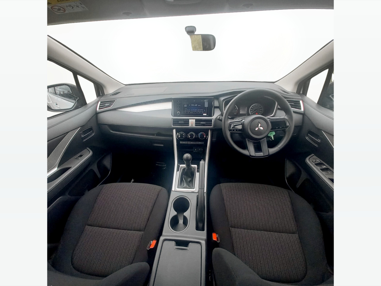 Mitsubishi XPANDER 1.5 MANUAL