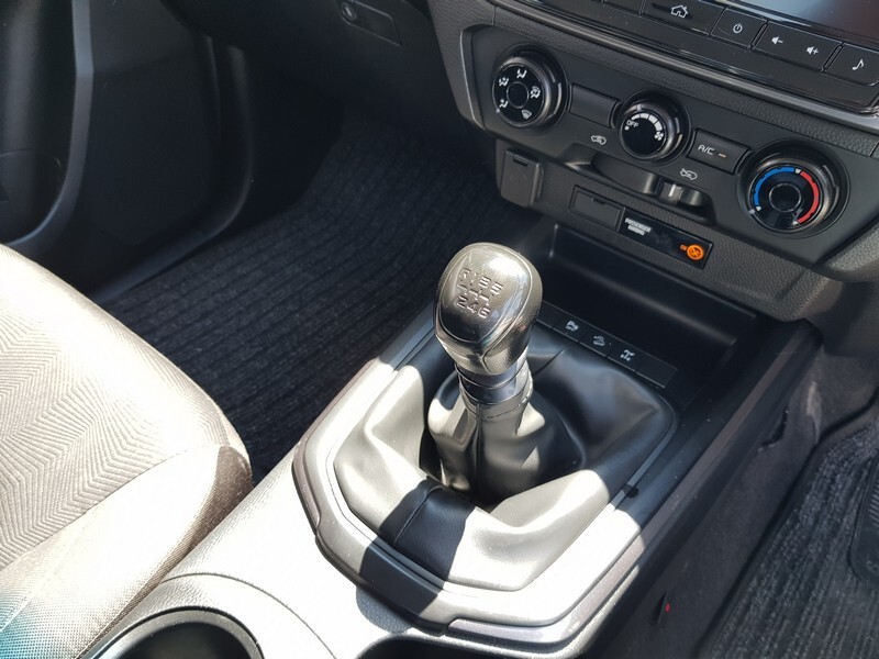 Isuzu D-Max 1.9TD EXTENDED CAB LS MANUAL