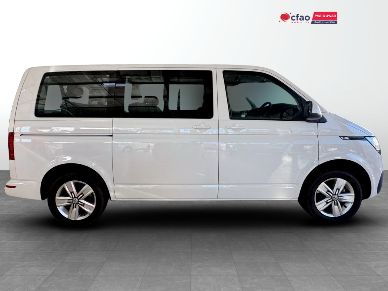 Volkswagen Transporter 2.0TDI Kombi SWB Trendline auto