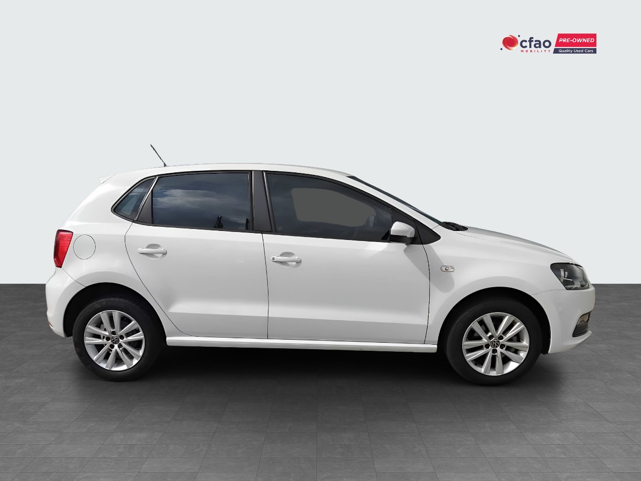 Volkswagen Polo Vivo hatch 1.6 Comfortline auto