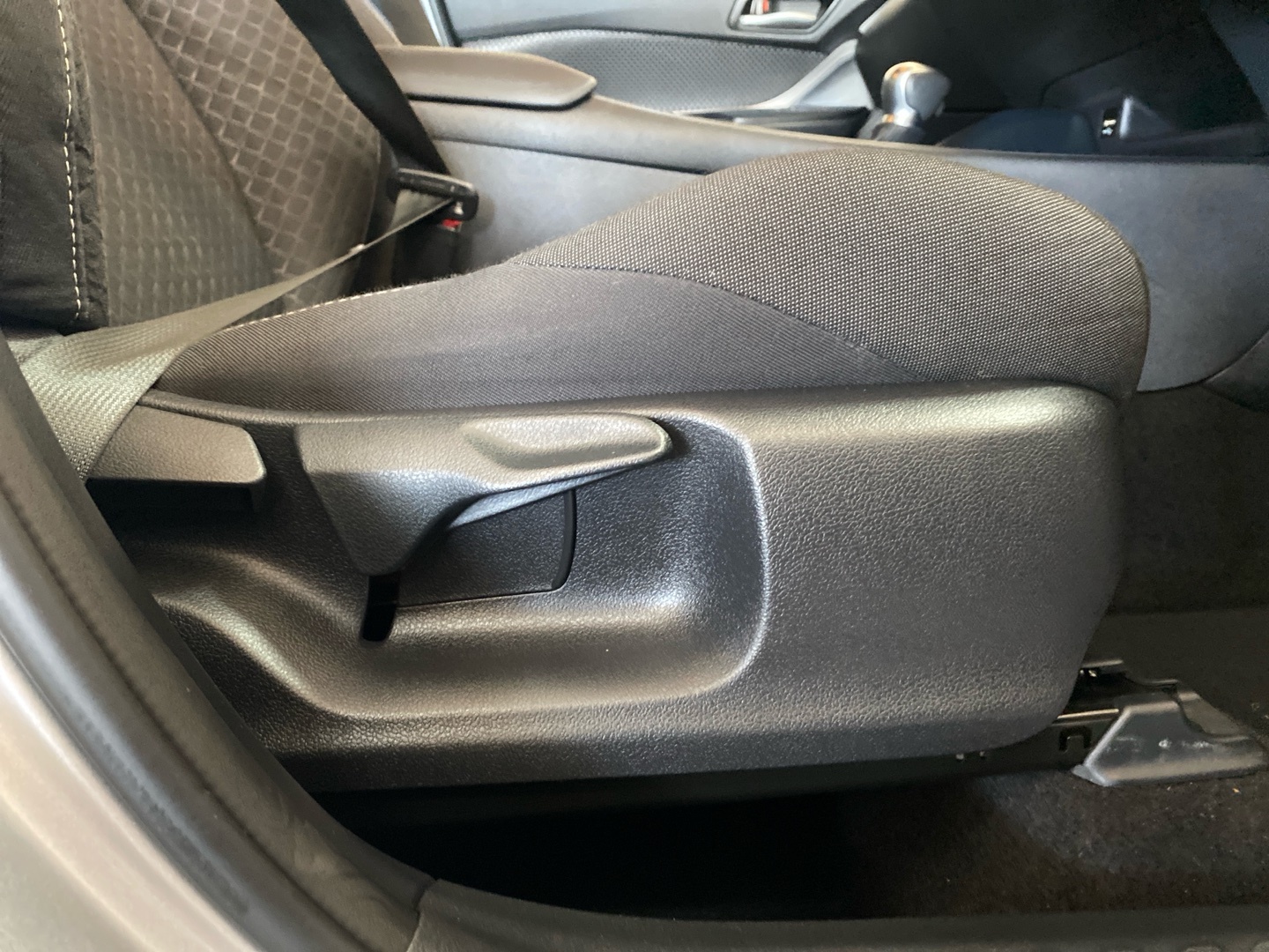 Toyota C-HR 1.2T PLUS AUTO