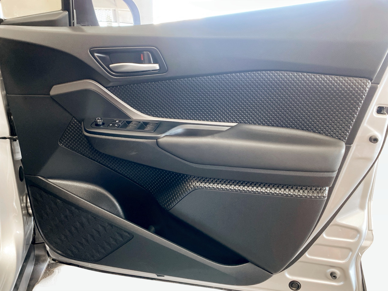 Toyota C-HR 1.2T PLUS AUTO
