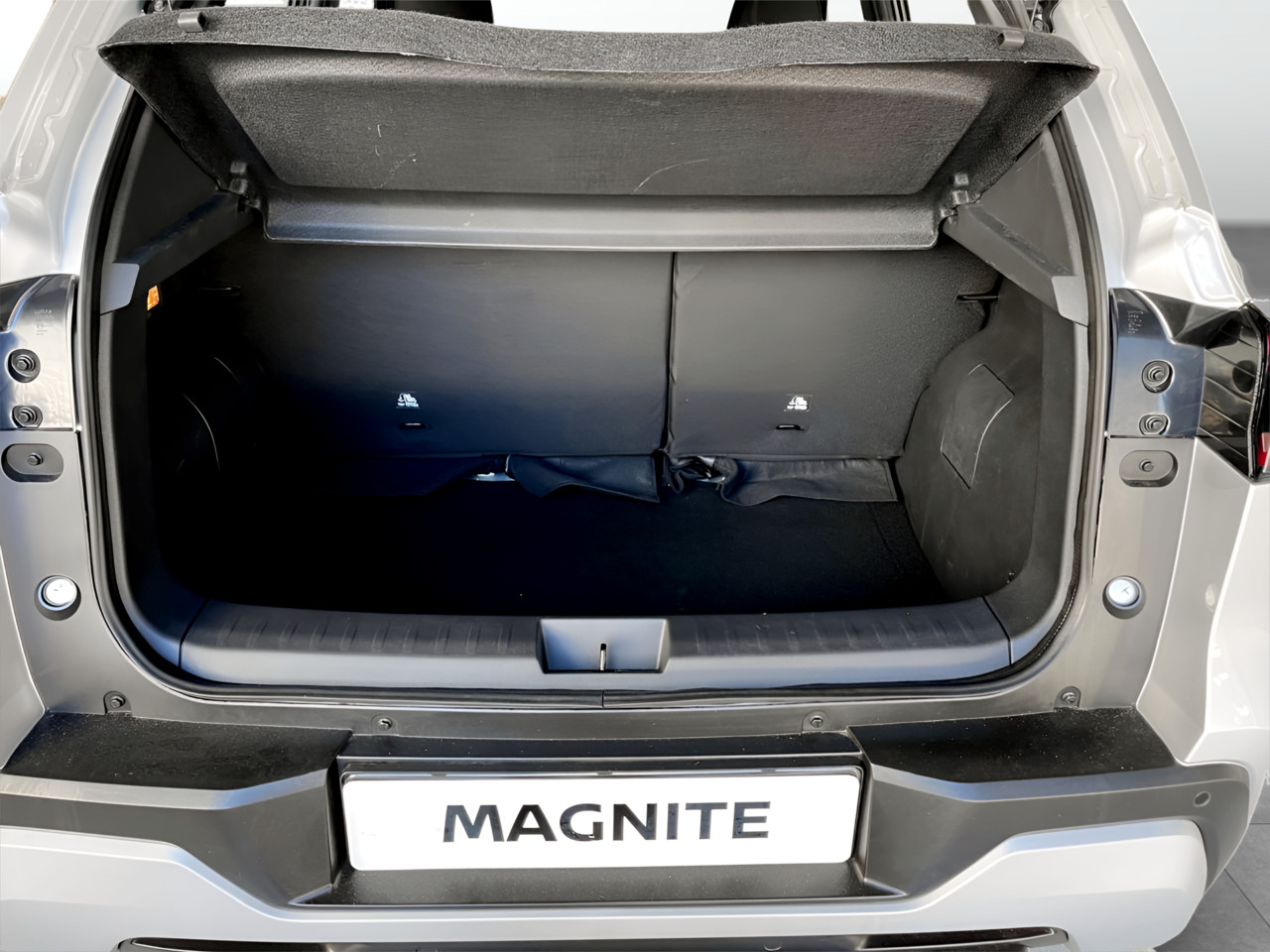 Nissan MAGNITE 1.0 ACENTA MANUAL