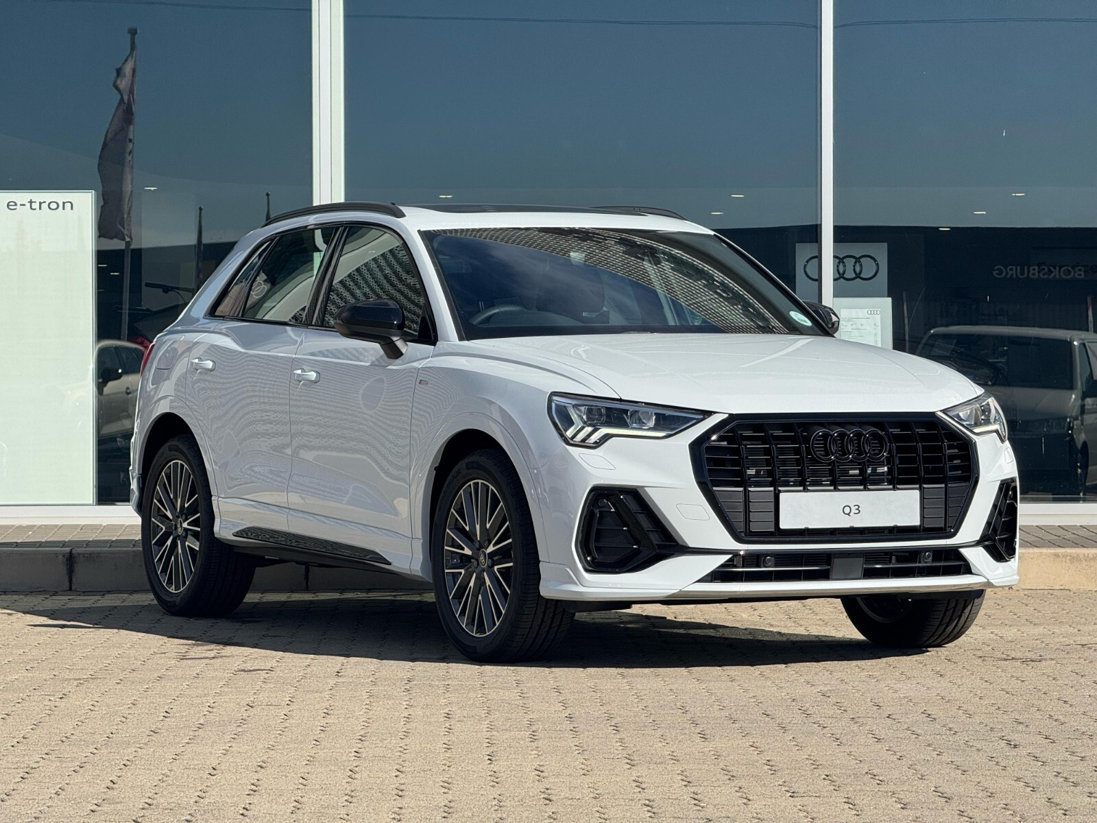 Audi Q3 35TFSI BLACK EDITION