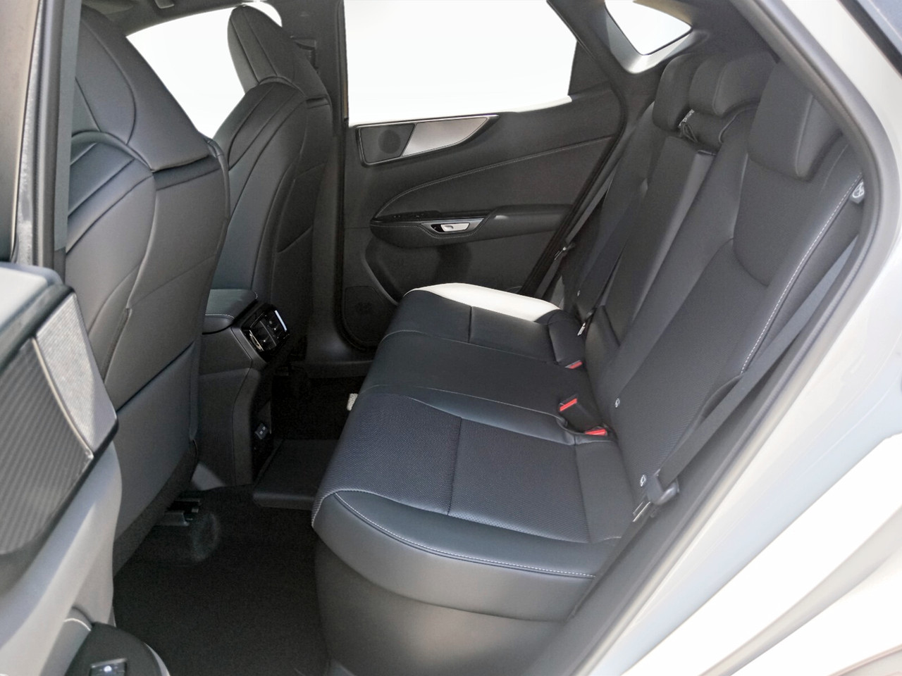 Lexus NX 450H+ F SPORT