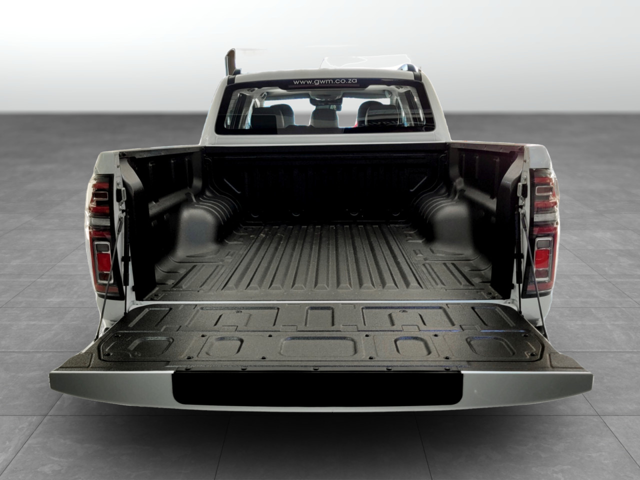 GWM P300 2.4T DOUBLE CAB LT