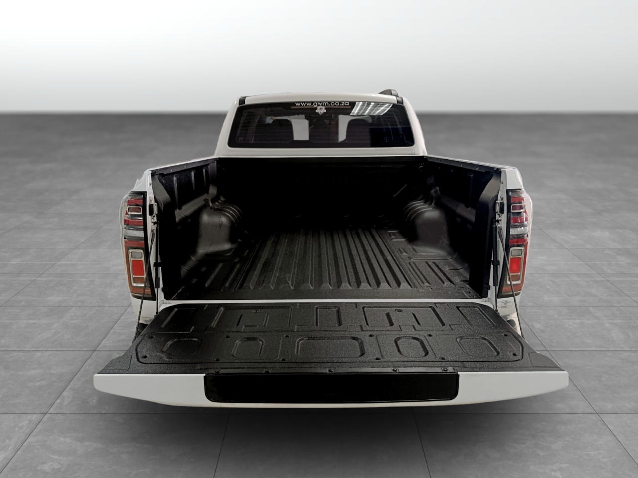 GWM P300 2.4T DOUBLE CAB LT