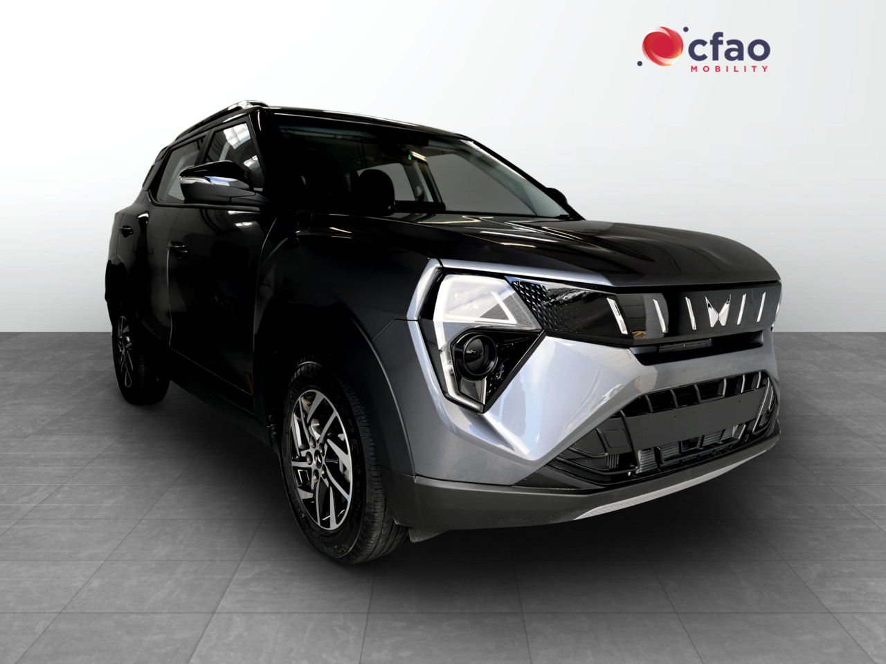 Mahindra XUV 3XO 1.2T AX5 manual