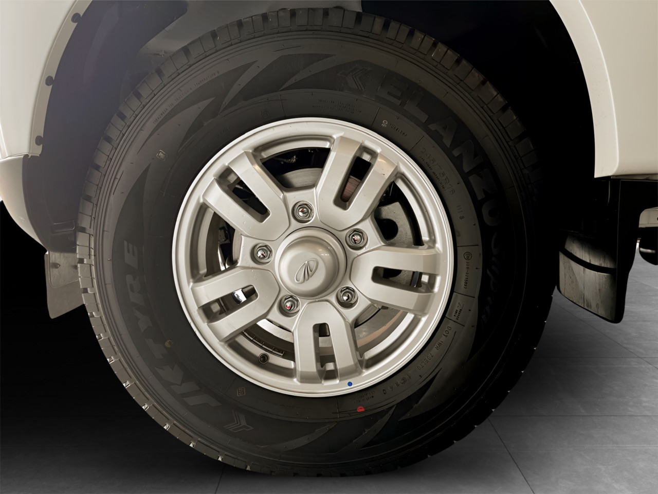 Mahindra PIK UP 2.2CRDE DOUBLE CAB 4X4 S11 KAROO