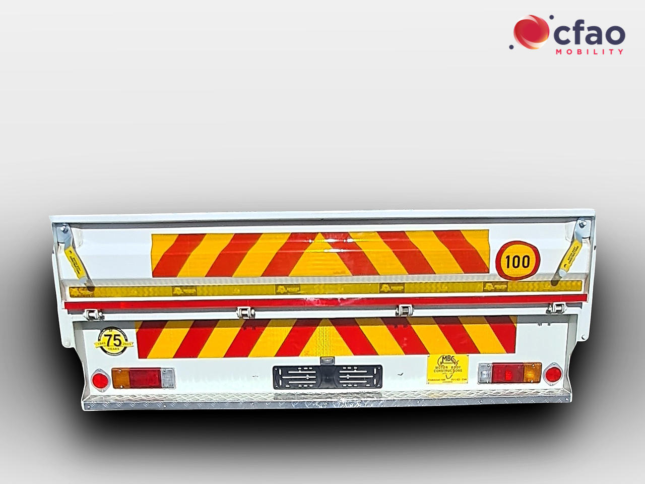 Hino 300 300 916 LWB (FE3) A/T F/C C/C