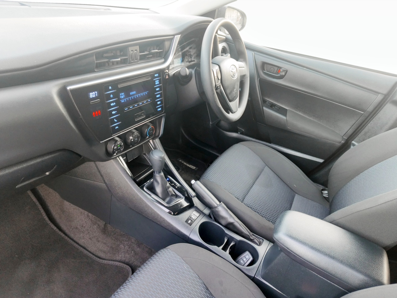 Toyota Corolla Quest 1.8 PLUS AUTO