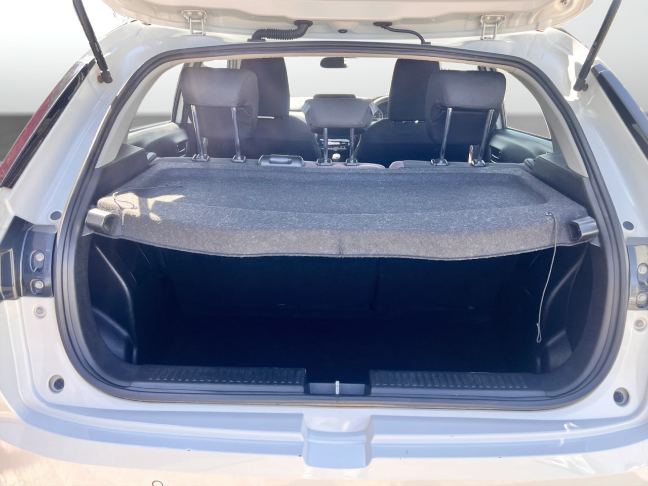 Toyota STARLET CROSS 1.5 XS MANUAL