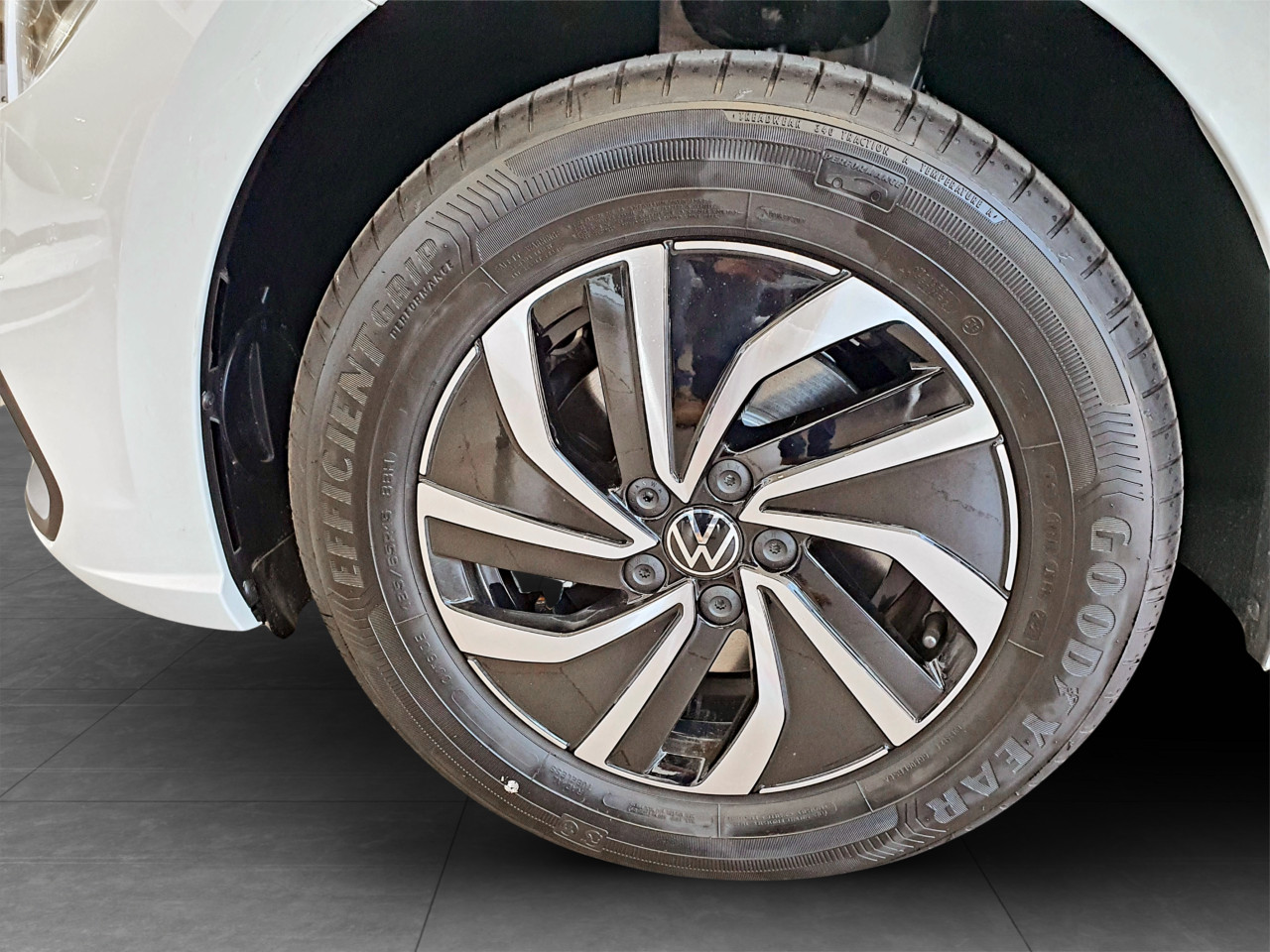 Volkswagen Polo 1.0 TSI LIFE DSG